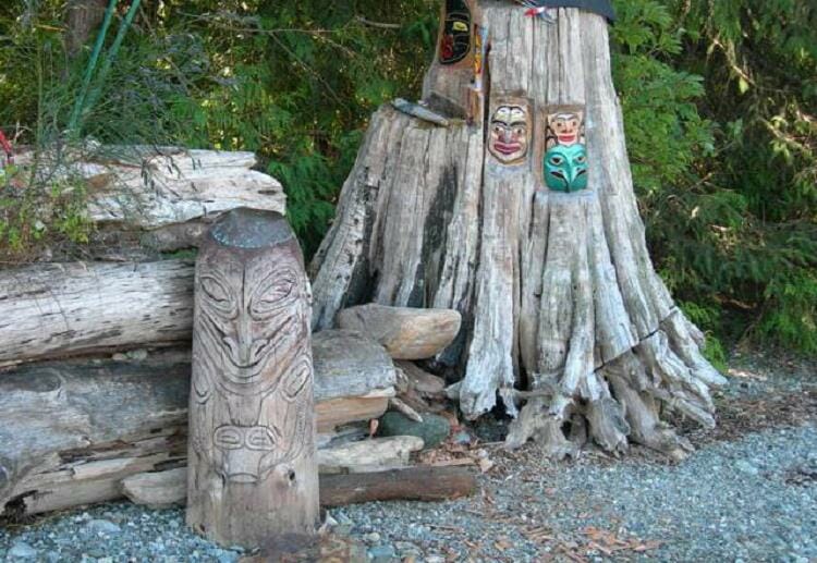 Carvings at We Wai Kai Campsite. Photo courtesy of We Wai Kai Nation